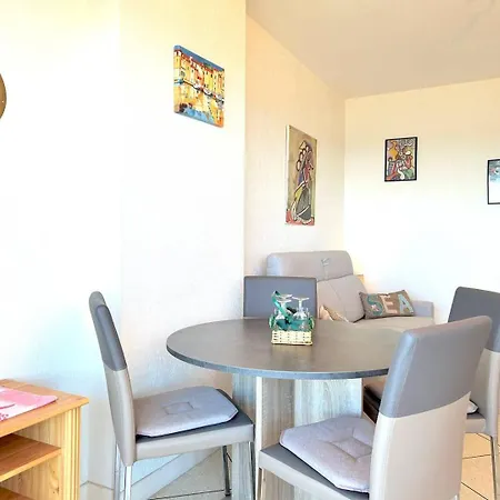 Lv280-f302 2 Couchages *