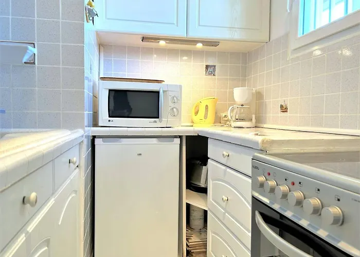 Lv280-f302 2 Couchages Apartment Le Lavandou